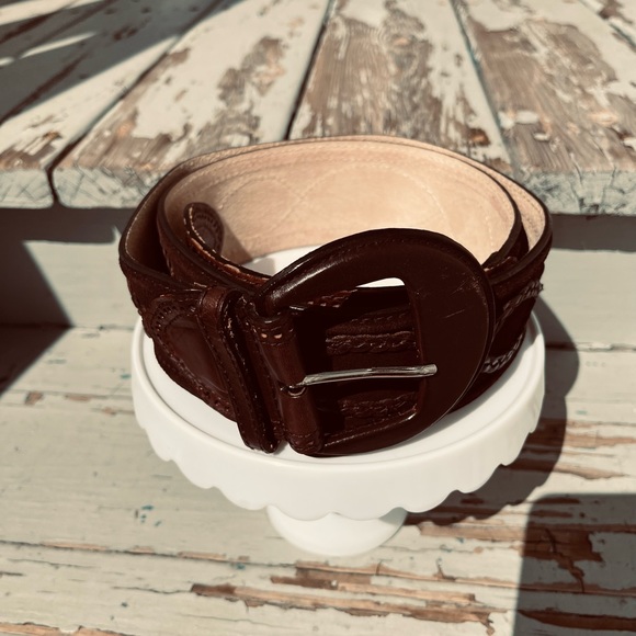 Vintage Brown Leather chunky belt with minimal silver hardware.  Size L - Picture 10 of 11